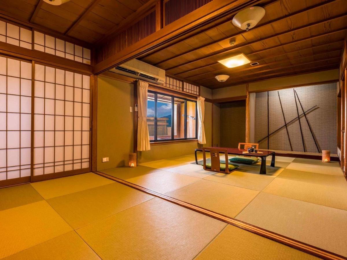 Hotel Ooedo Onsen Monogatari Enakyo Esterno foto
