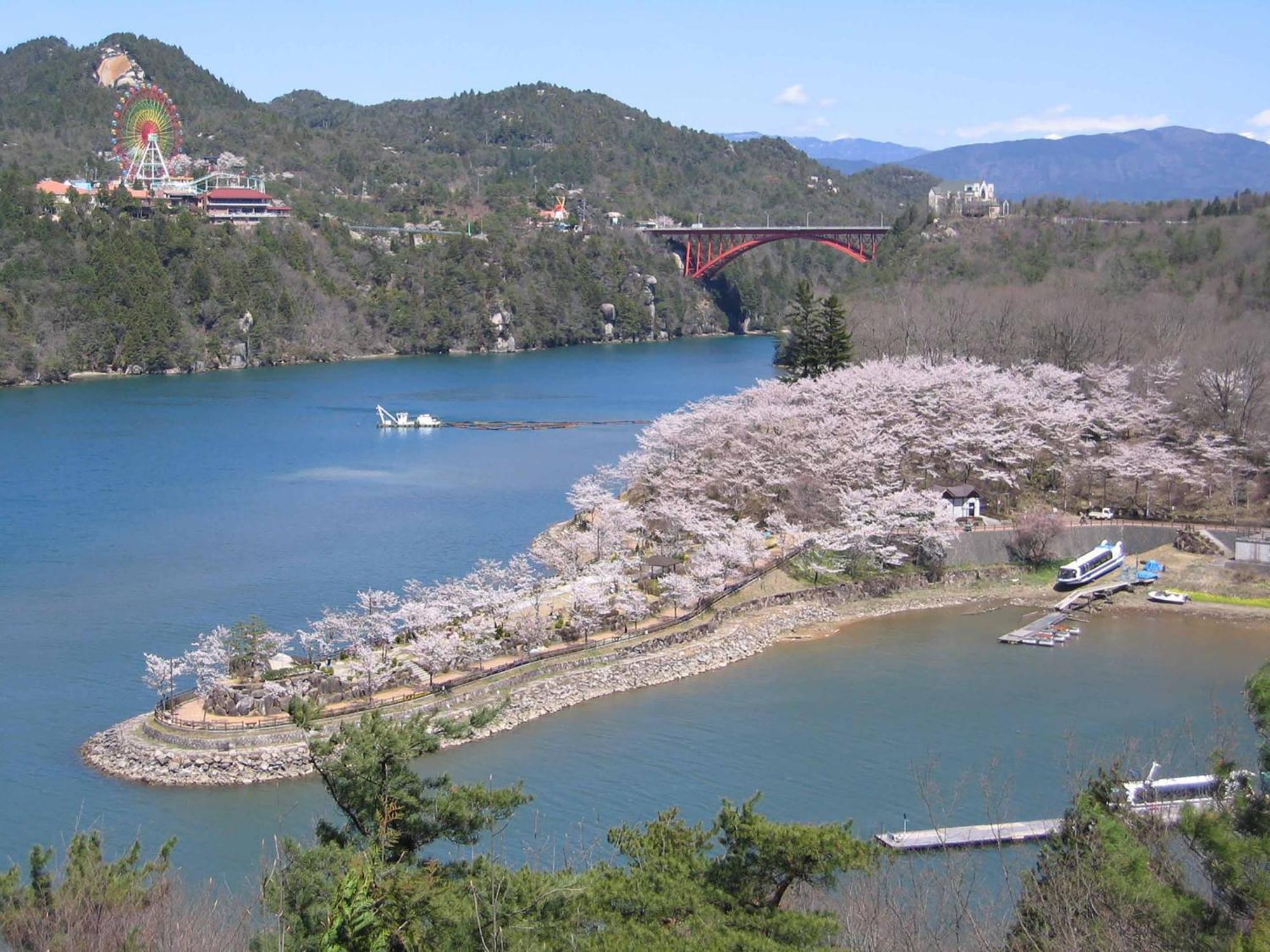 Hotel Ooedo Onsen Monogatari Enakyo Esterno foto