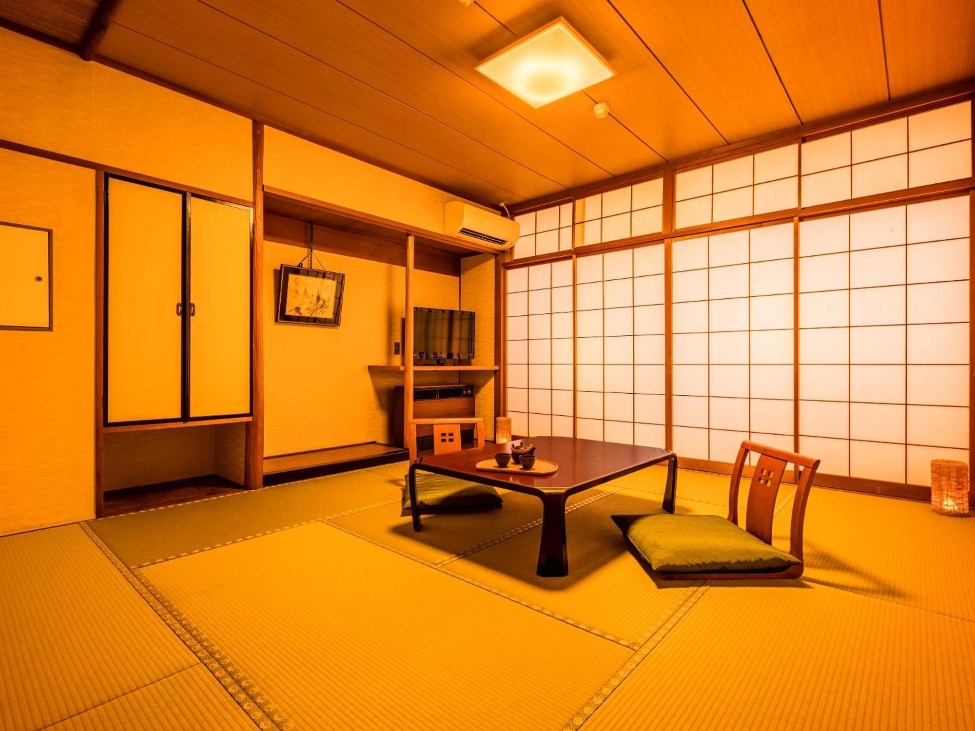 Hotel Ooedo Onsen Monogatari Enakyo Esterno foto